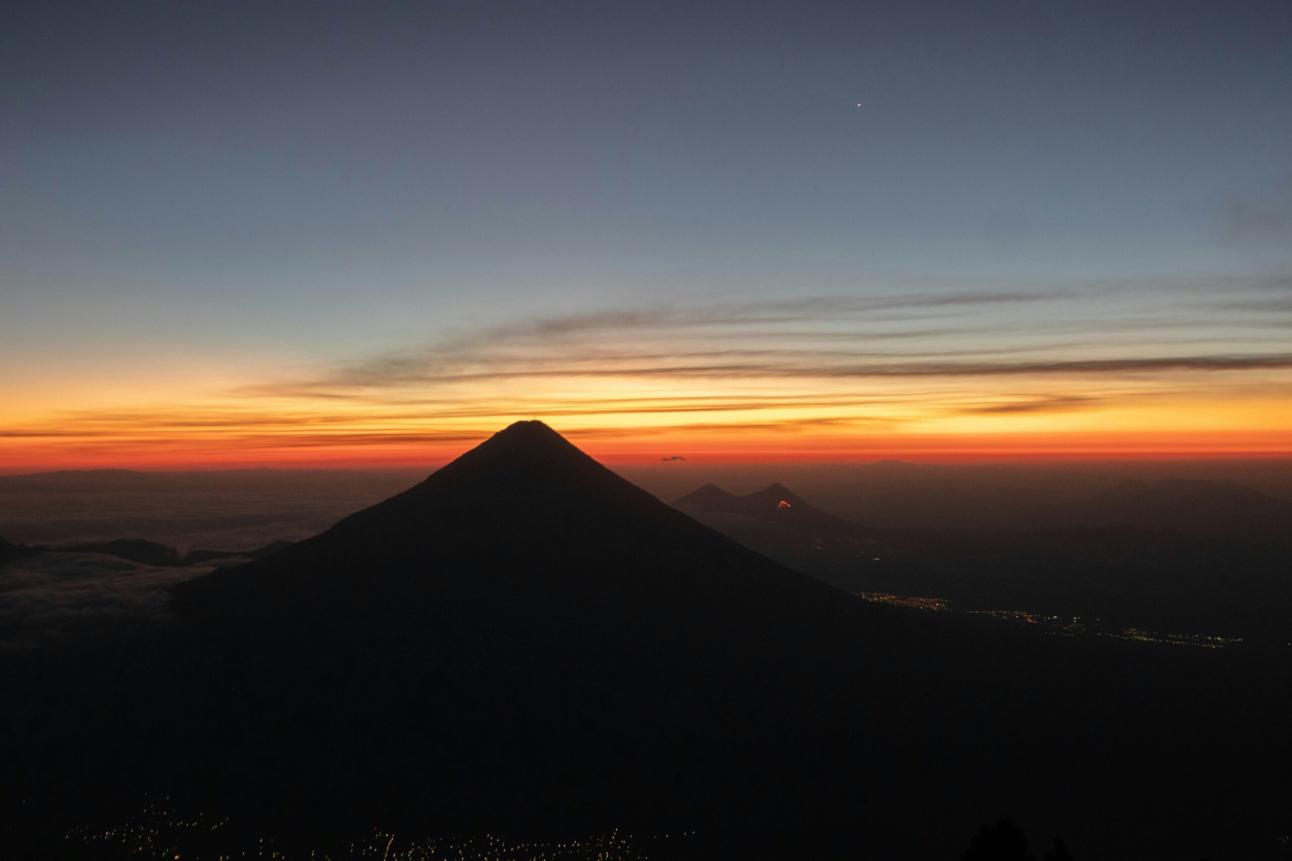 acatenango volcano eruption