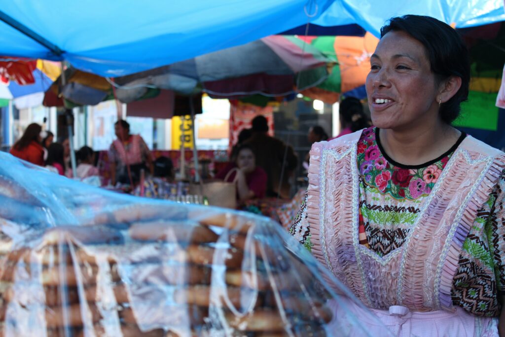 Mercado de Comida - markets in antigua guatemala