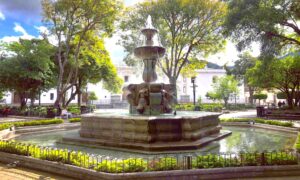 Parque Central​ Antigua Guatemala