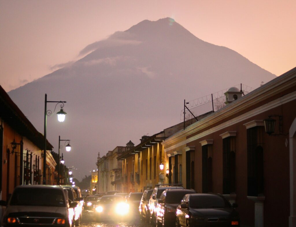 how many volcanoes are in guatemala​